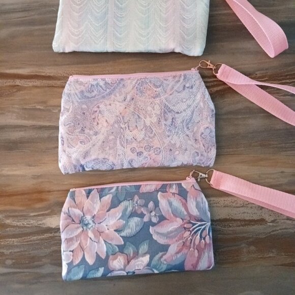 New Zippy Hanging Satin Wristlet Clutch Pouch Make-up Bags Floral Abstract print - Picture 2 of 14